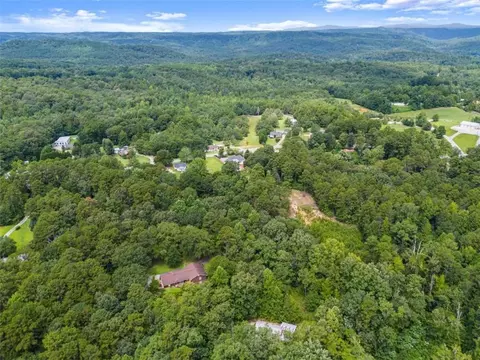 View/Area - 2110 Prather Bridge Dr, Toccoa, GA 30577 photo 1 of 9