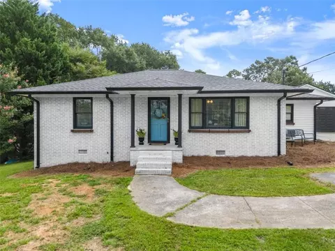 Exterior - 2110 Prather Bridge Dr, Toccoa, GA 30577 photo 2 of 23