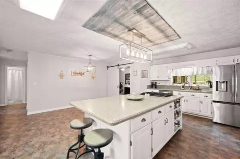 Kitchen - 2110 Prather Bridge Dr, Toccoa, GA 30577 photo 9 of 10