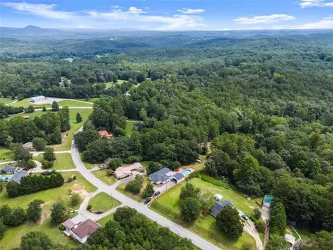 View/Area - 2110 Prather Bridge Dr, Toccoa, GA 30577 photo 7 of 9