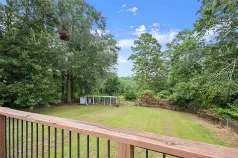 Exterior - 2110 Prather Bridge Dr, Toccoa, GA 30577 photo 11 of 23