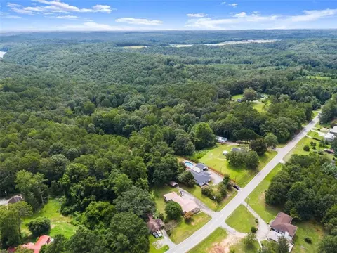 View/Area - 2110 Prather Bridge Dr, Toccoa, GA 30577 photo 8 of 9