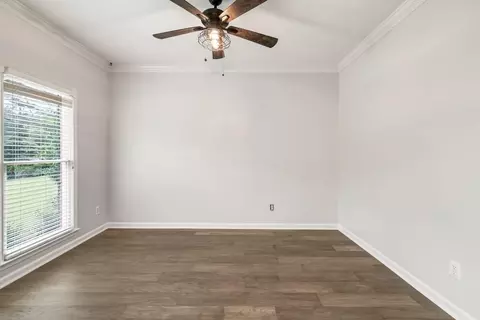 Living - 6625 Eagle Pt, Suwanee, GA 30024 photo 1 of 7
