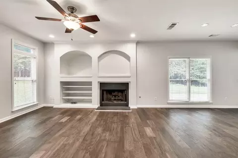 Living - 6625 Eagle Pt, Suwanee, GA 30024 photo 2 of 7
