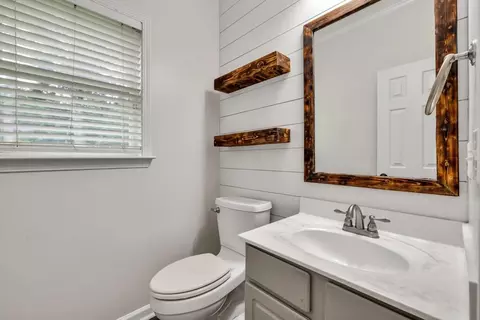 Bath - 6625 Eagle Pt, Suwanee, GA 30024 photo 1 of 6