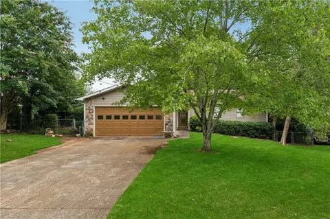 2605 Silver Cliff Dr, Duluth, GA 30096