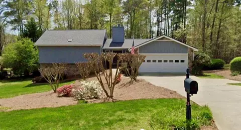3025 Ascot Ln, Roswell, GA 30076