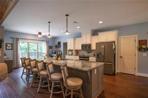 Kitchen - 299 Savior Ln, Hamilton, GA 31811 photo 10 of 10