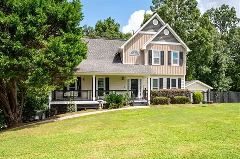 88 Lambeth Dr, Hiram, GA 30141