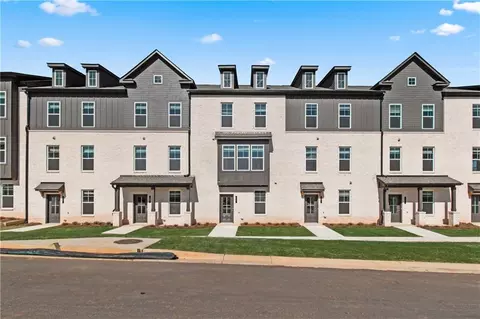 208 Daybreak Ln, Newnan, GA 30265