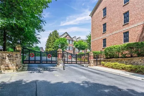 2873 Overlook Way NE, Atlanta, GA 30324