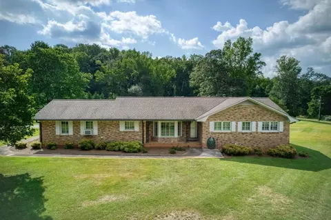 3840 Mceachern Farm Dr, Powder Springs, GA 30127
