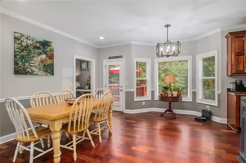 145 Manor Pl, Commerce, GA 30530 photo 6