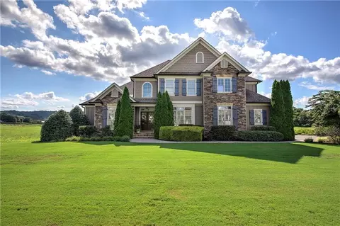 44 River Shoals Dr SE, Cartersville, GA 30120
