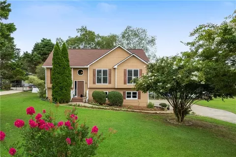 520 Brown Farm Rd SW, Cartersville, GA 30120