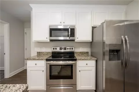 Kitchen - 5240 Sandy Cross Rd, Carnesville, GA 30521 photo 2 of 2