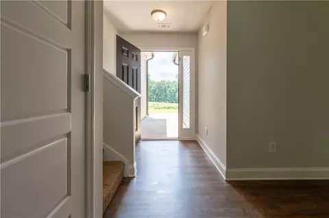 Entry Way - 5240 Sandy Cross Rd, Carnesville, GA 30521 photo 2 of 2