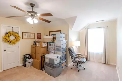 Bedroom - 445 Tuxedo Dr, Commerce, GA 30530 photo 2 of 2