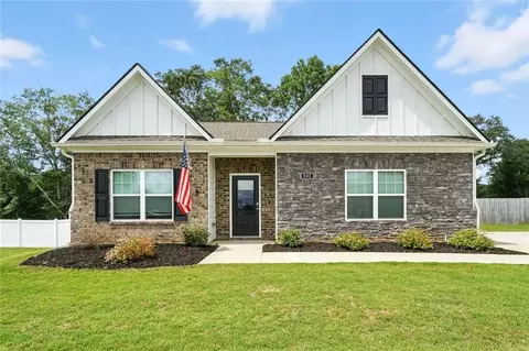 522 Meadows Farm Dr, Monroe, GA 30655