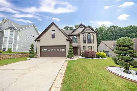 165 Jon Jeff Dr NW, Lilburn, GA 30047