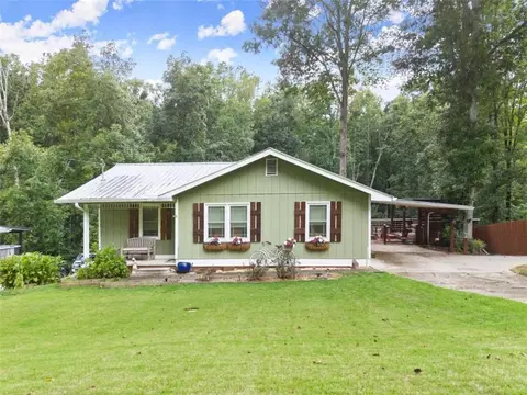 341 Gabrels Dr, Clarkesville, GA 30523