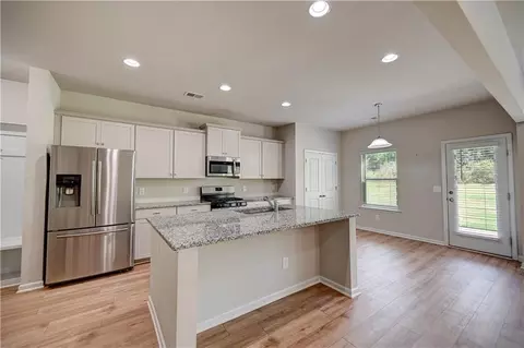 209 Willowbrook Dr SE, Calhoun, GA 30701 photo 9