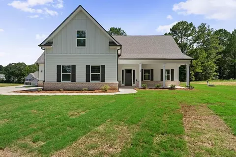 68 Maddox Dr, Mcdonough, GA 30252