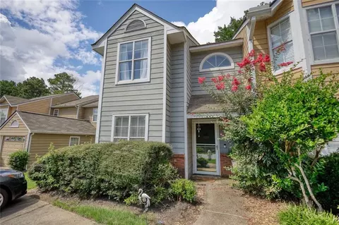 3231 Long Iron Dr, Lawrenceville, GA 30044
