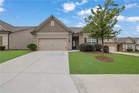 228 Dorothy Ln, Lawrenceville, GA 30046