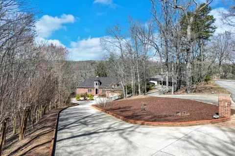 2152 Silver Cir, Gainesville, GA 30506 photo 2