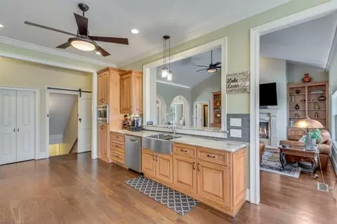 2152 Silver Cir, Gainesville, GA 30506 photo 14