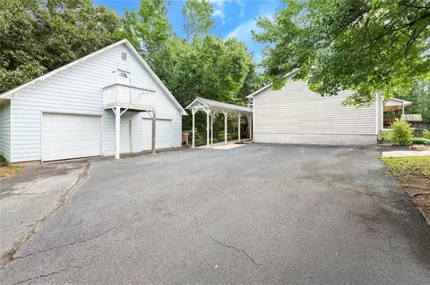 6288 Hawkins Dr, Cumming, GA 30028