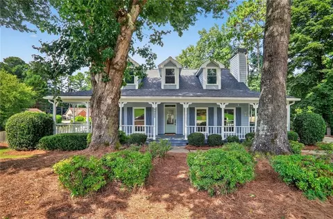 4920 Puritan Dr, Sugar Hill, GA 30518
