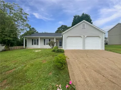 6109 Delamere Ln, Rex, GA 30273