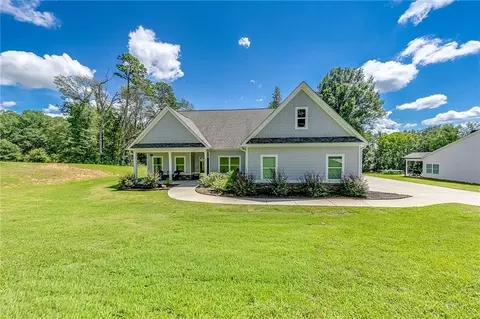 235 Mountain Creek Dr, Pendergrass, GA 30567