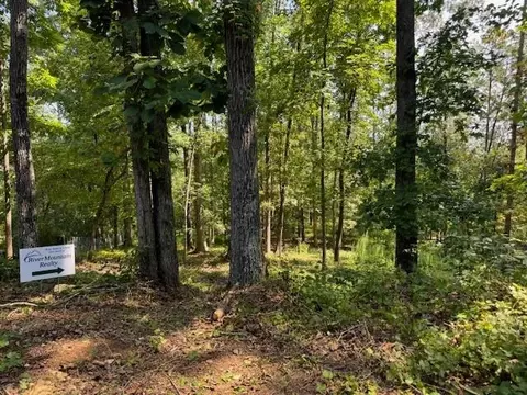 42 Kitchen Way E, Dahlonega, GA 30533