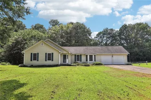 1563 Edinboro Dr, Jonesboro, GA 30236
