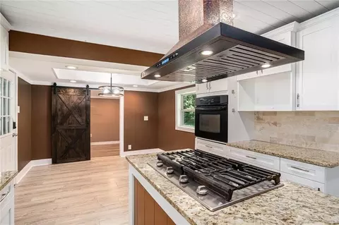 Kitchen - 12178 Brown Bridge Rd, Covington, GA 30016 photo 2 of 5