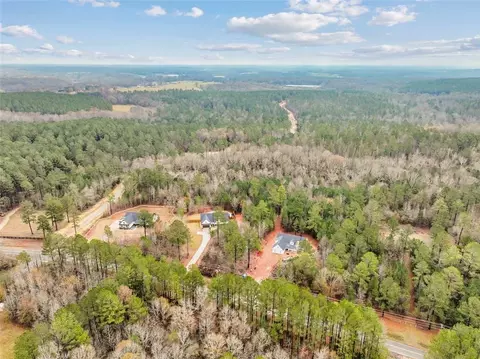 742 Harmony Gates Dr, Commerce, GA 30530 photo 3