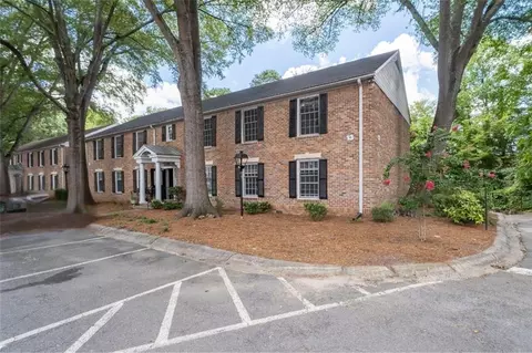 6700 Roswell Rd #13A, Sandy Springs, GA 30328