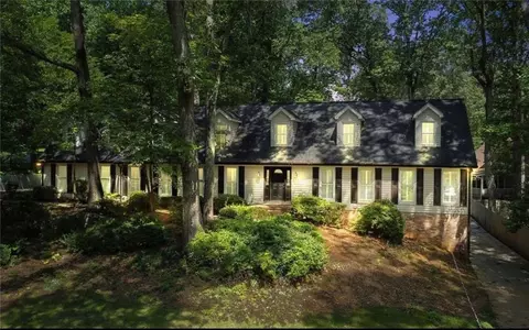 310 Clear Spring Ct, Marietta, GA 30068