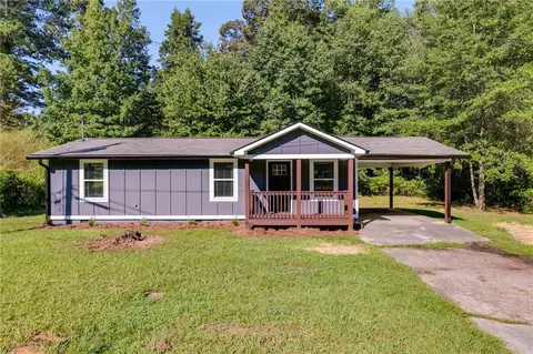 60 Mccoy Dr, Carrollton, GA 30116