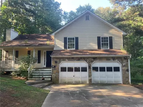23 N Springs Dr, Acworth, GA 30101