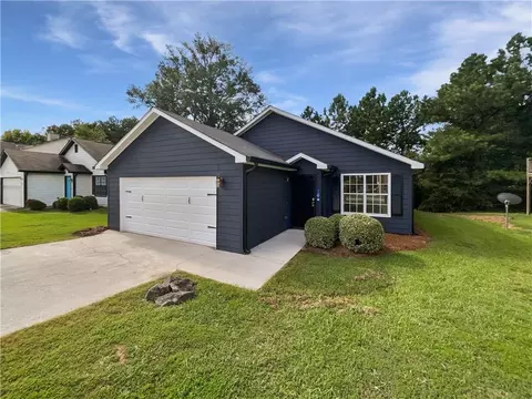 834 Pine Shoals Ct, Atlanta, GA 30349