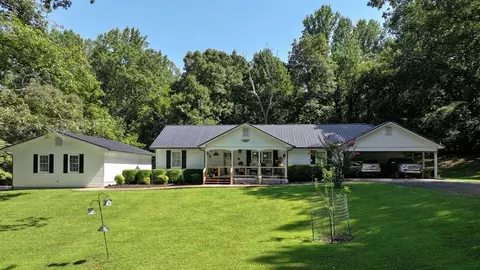 160 Ohio St, Demorest, GA 30535