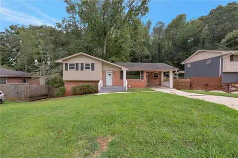919 Slash Pine Rd, Forest Park, GA 30297