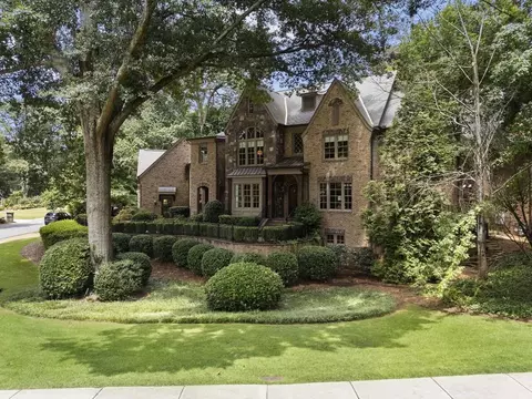 75 Forrest Lake Dr, Sandy Springs, GA 30327