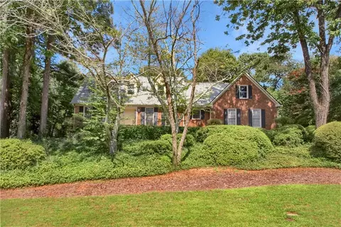196 Comstock Ct, Lawrenceville, GA 30044