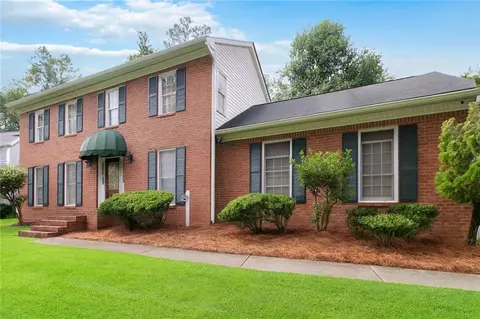 1482 Oak Springs Dr, Marietta, GA 30066
