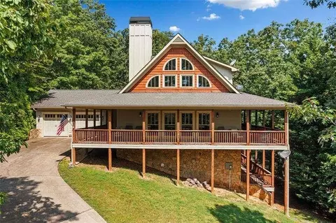306 Chickasaw Dr, Waleska, GA 30183